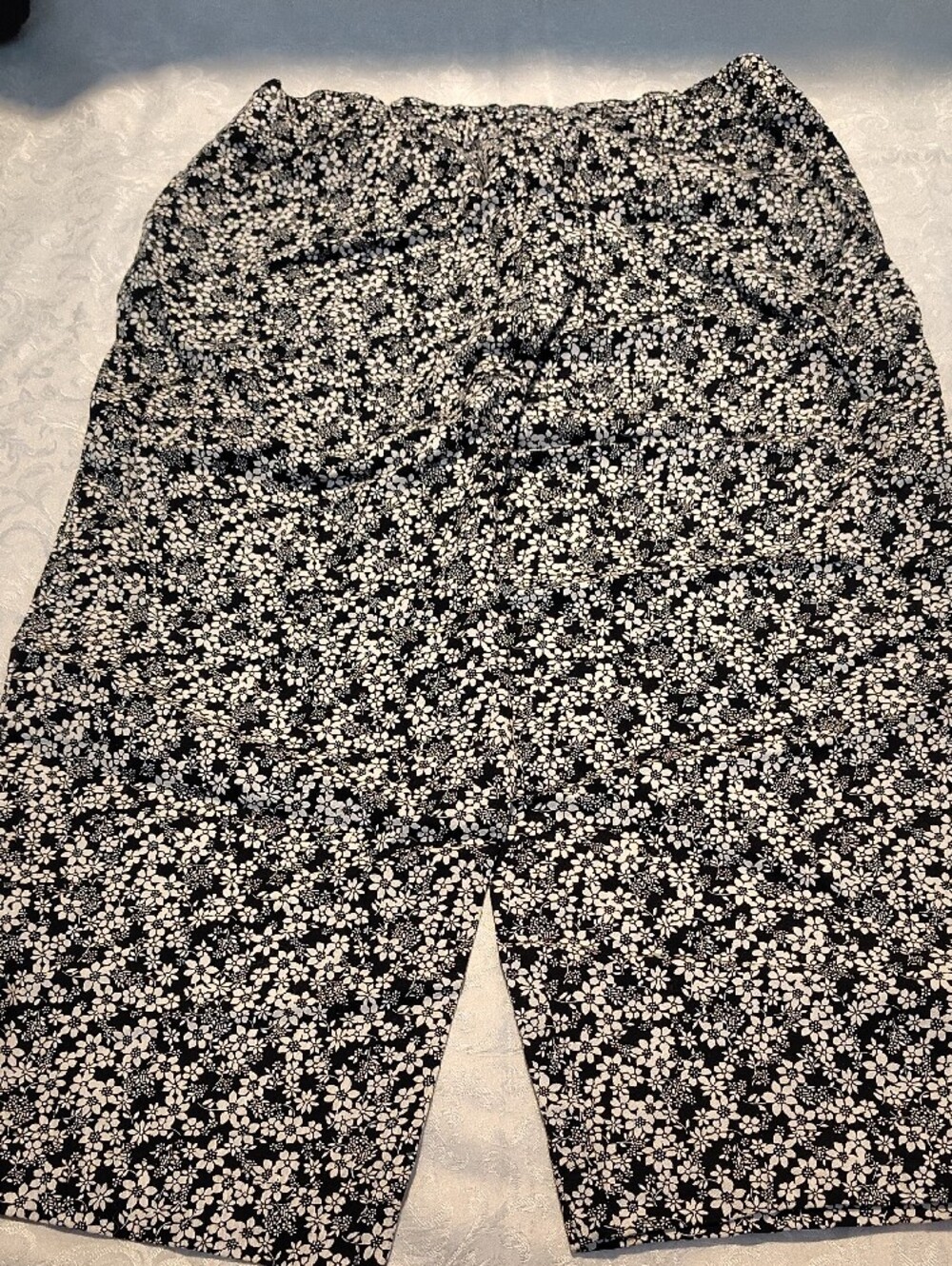 White Stag Black and White Floral Pants - Picture 4 of 4